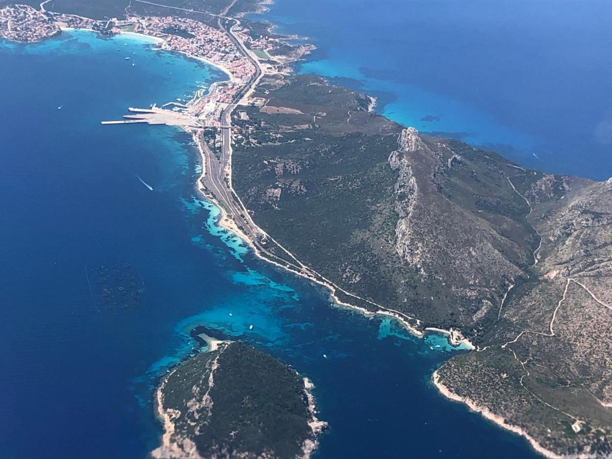 Le Sirene Hotell Portisco Eksteriør bilde